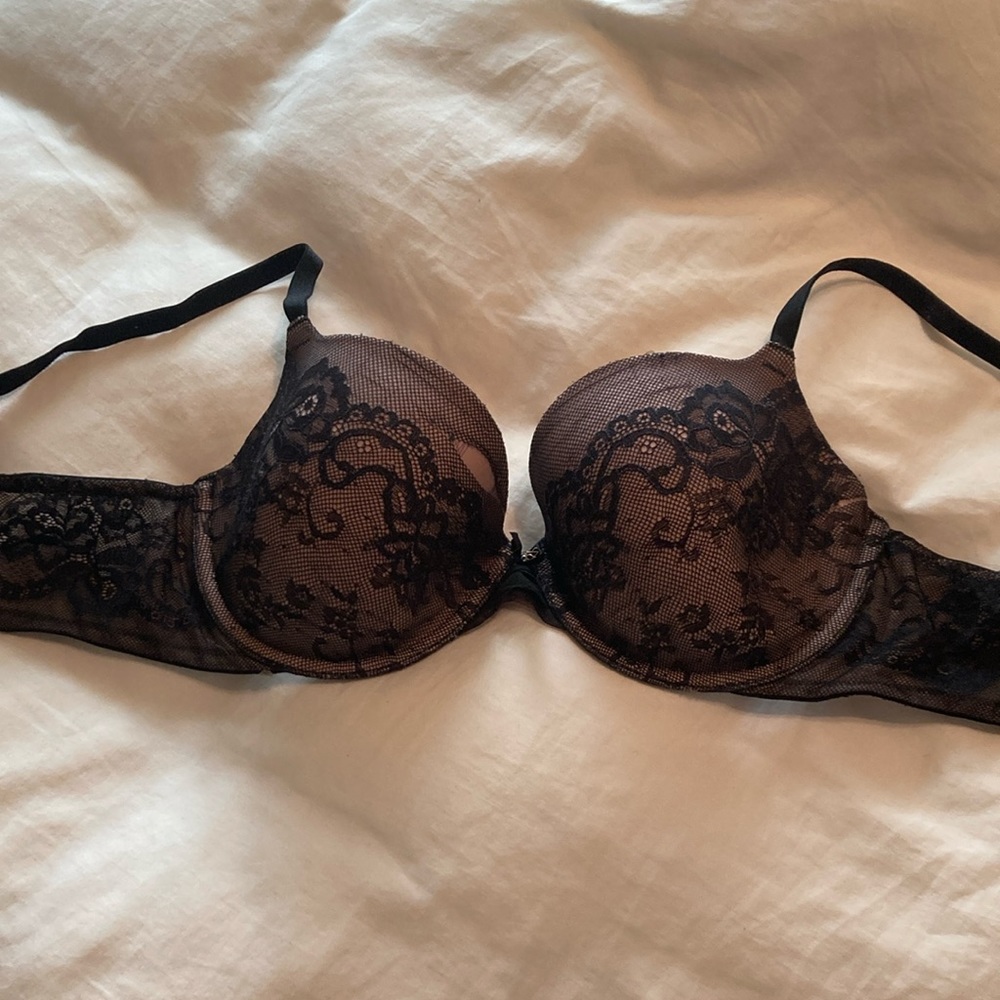 Victoria’s Secret Lined Demi black lace bra